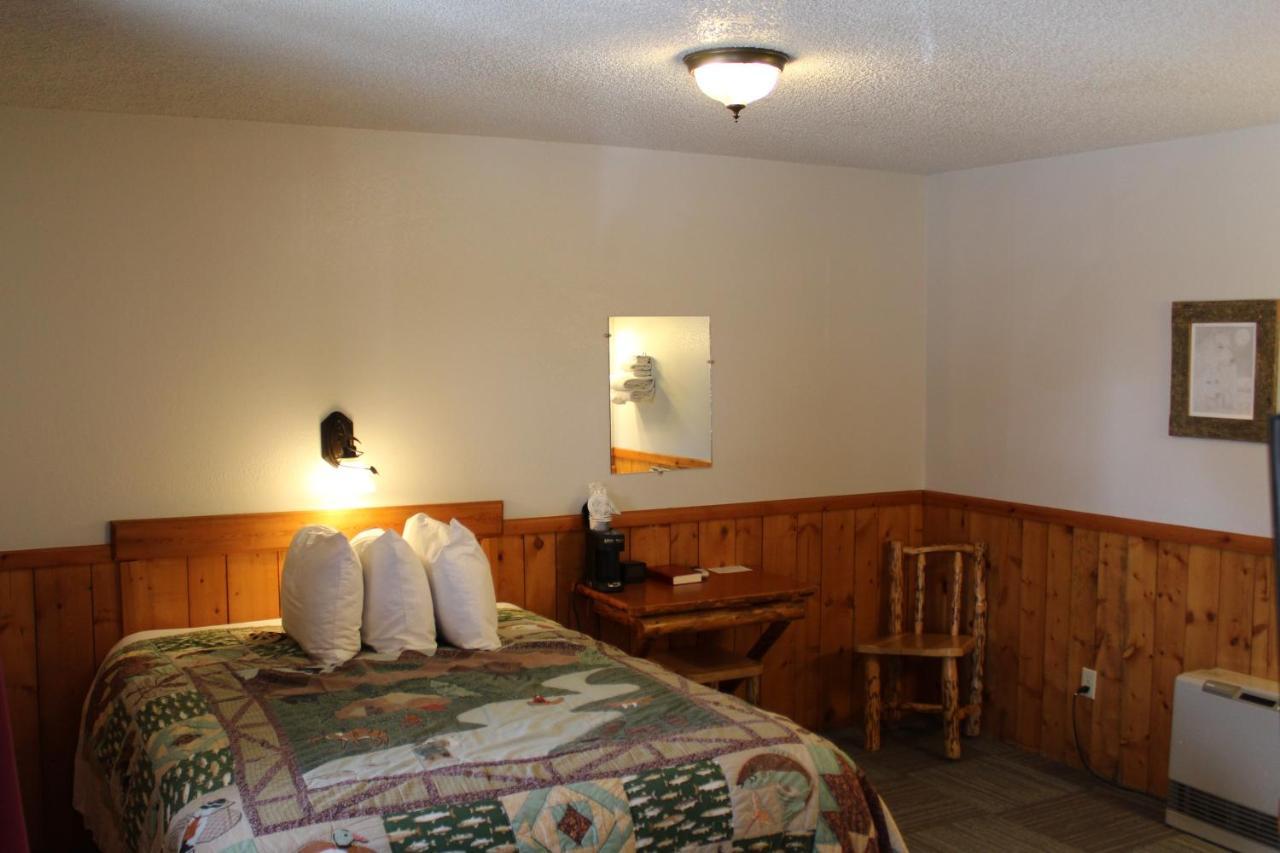 Alpine Motel Of Cooke City-Silver Gate Dış mekan fotoğraf