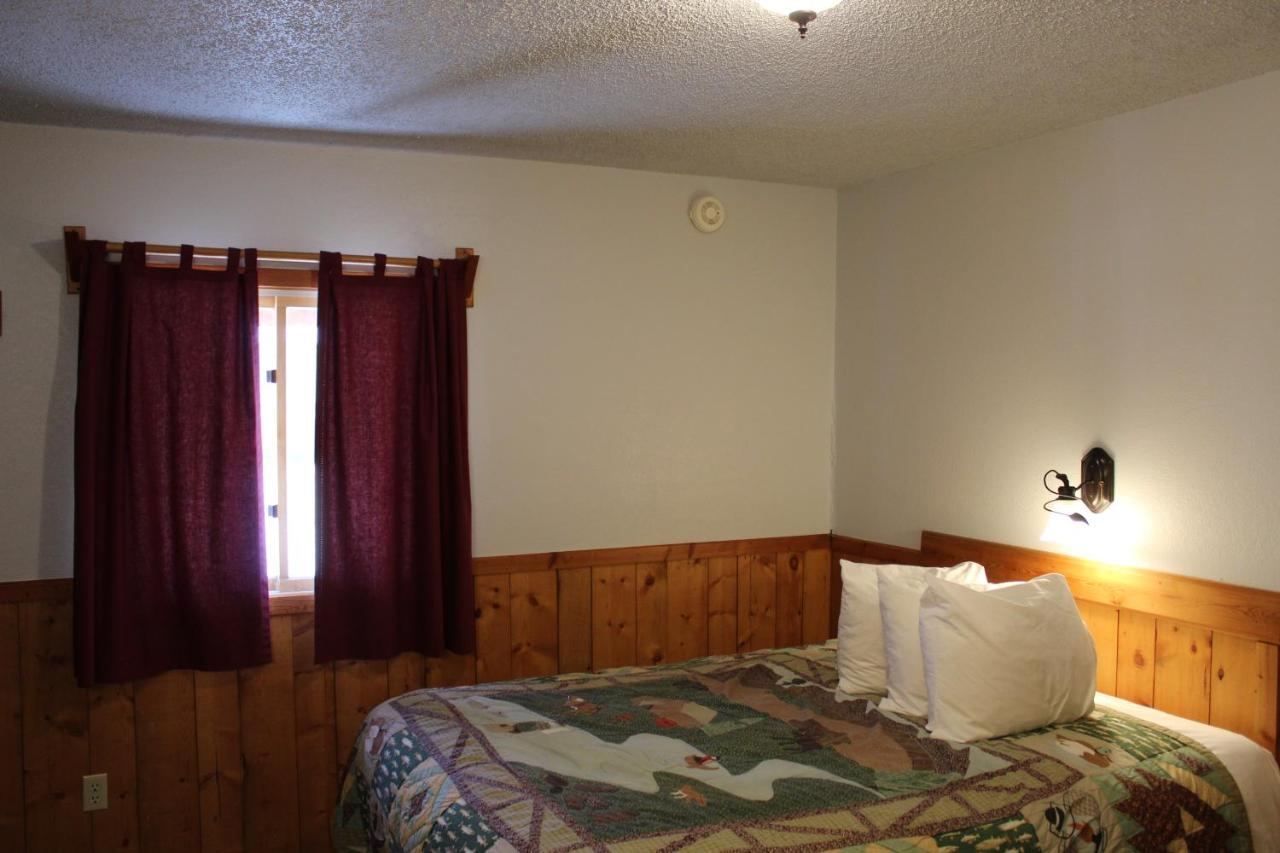 Alpine Motel Of Cooke City-Silver Gate Dış mekan fotoğraf